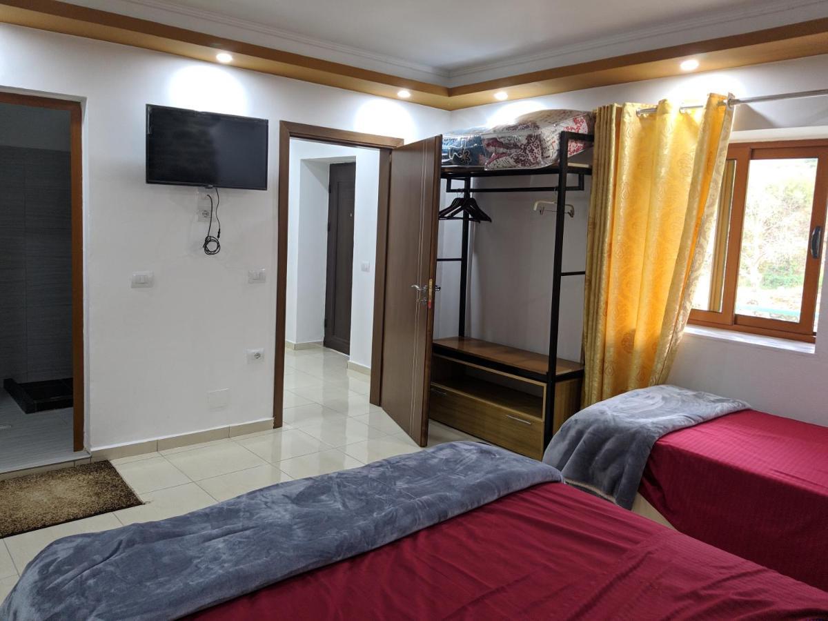 Guesthouse Alvi Përmet 外观 照片