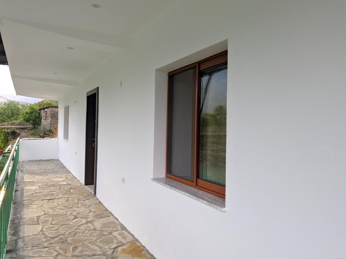 Guesthouse Alvi Përmet 外观 照片