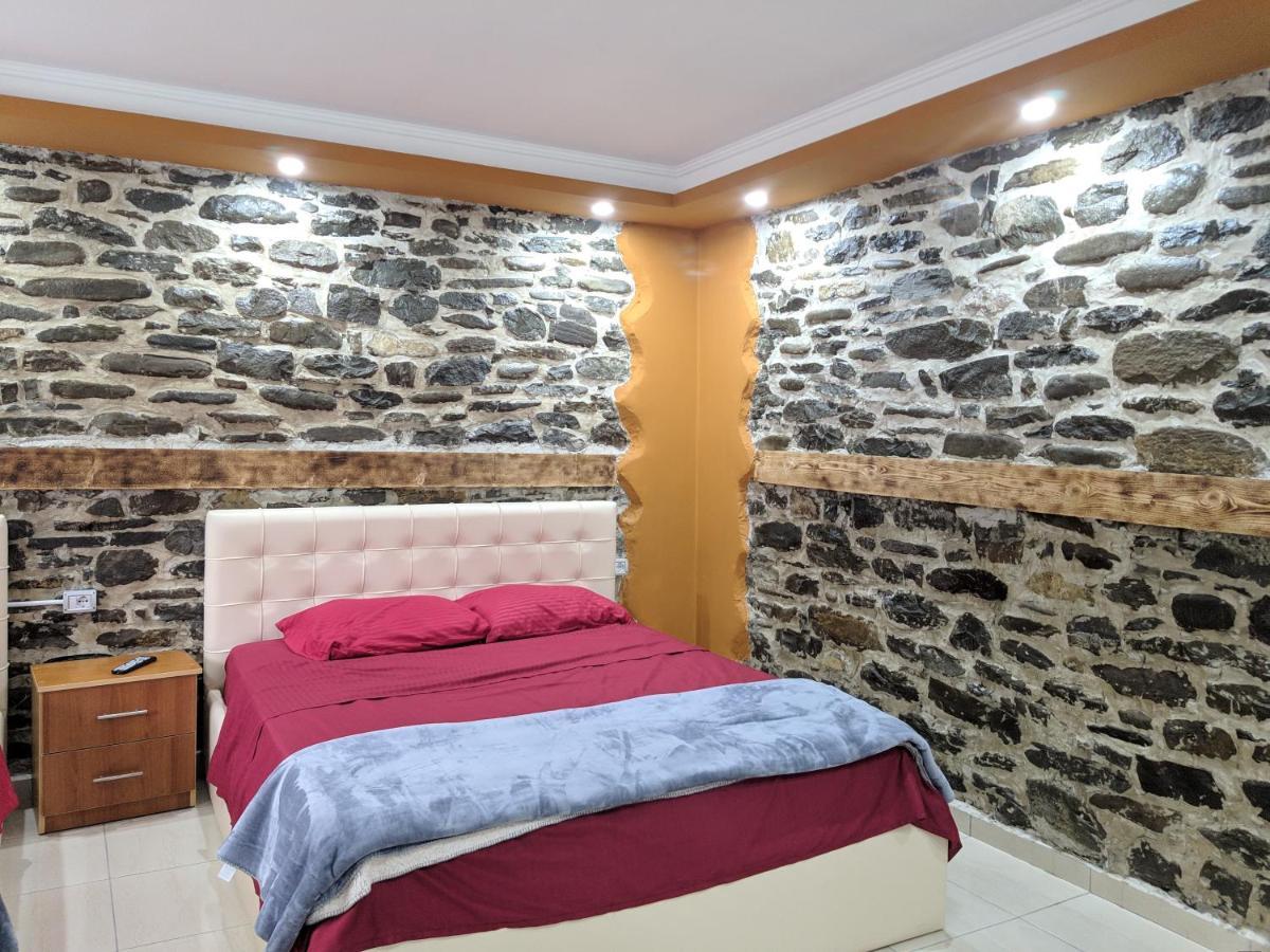 Guesthouse Alvi Përmet 外观 照片